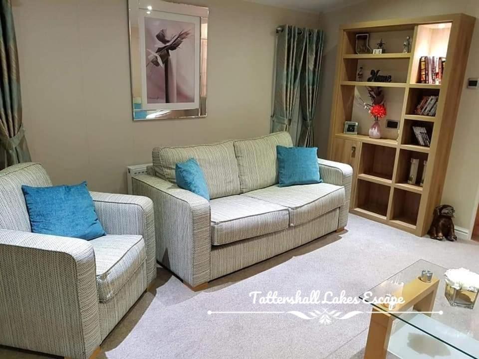 Meridian Tattershall Lakes Escape - Lakeside Lodge Caravan With A Fishing Peg Luxury Hot Tub Екстер'єр фото