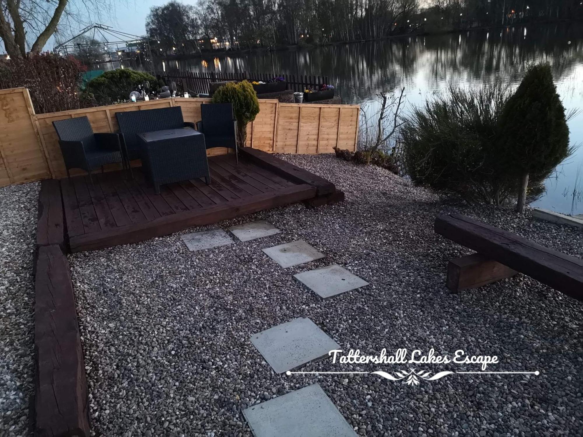 Meridian Tattershall Lakes Escape - Lakeside Lodge Caravan With A Fishing Peg Luxury Hot Tub Екстер'єр фото